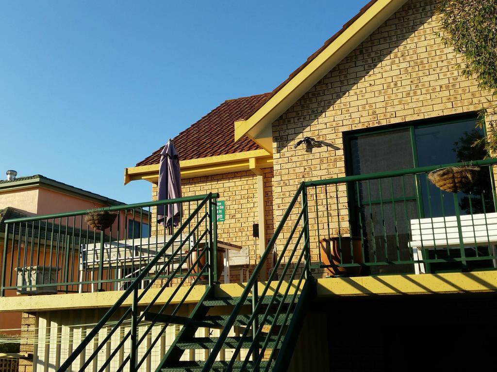 Wandarrah Lodge Hostel Merimbula Εξωτερικό φωτογραφία